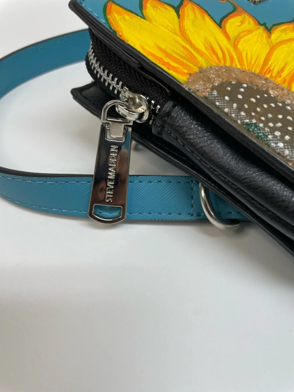 Steve Madden Teal Crossbody with Hand-Painted Sunflower & Earrings - Picture 5 of 7